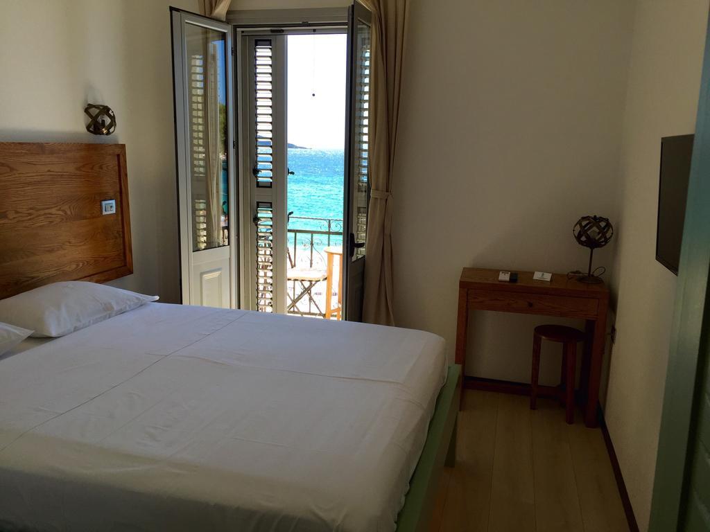Guesthouse 1932 Himare Ngoại thất bức ảnh