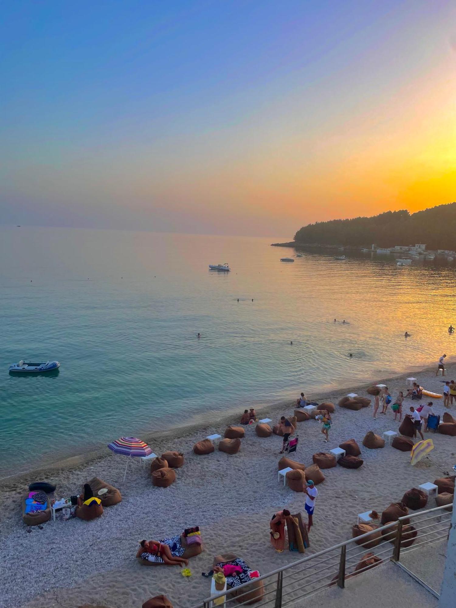 Guesthouse 1932 Himare Ngoại thất bức ảnh